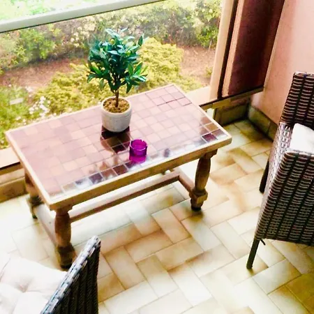 Appartement Charmant Avec Piscine